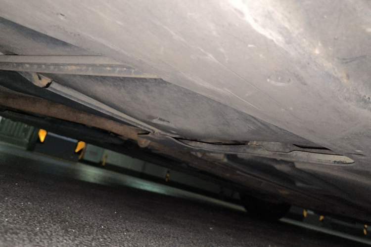 Used Citroen C5 2013 2.0L Automatic Luxury Model Chassis Rear Right