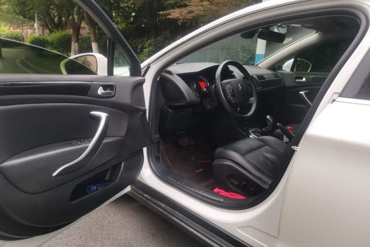 Used Citroen C5 2013 2.0L Automatic Luxury Model Driver Seat