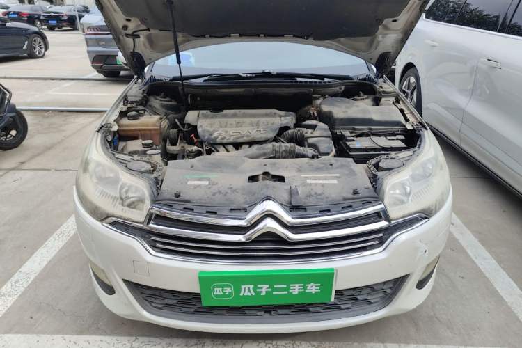Used Citroen C5 2013 2.0L Automatic Luxury Model Engine Bay