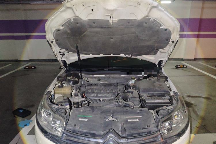 Used Citroen C5 2013 2.0L Automatic Luxury Model Engine Bay