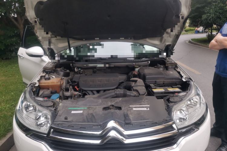 Used Citroen C5 2013 2.0L Automatic Luxury Model Engine Bay