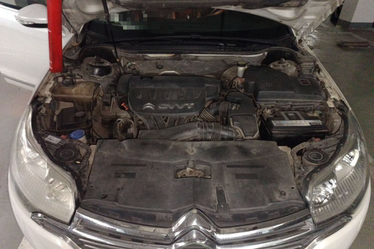 Used Citroen C5 2013 2.0L Automatic Luxury Model Engine Bay