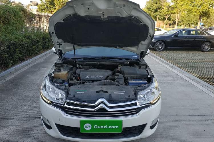 Used Citroen C5 2013 2.0L Automatic Luxury Model Engine Bay
