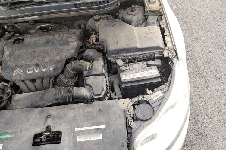 Used Citroen C5 2013 2.0L Automatic Luxury Model Engine Bay Left