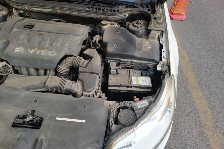 Used Citroen C5 2013 2.3L Automatic Zunyu Model Engine Bay Left