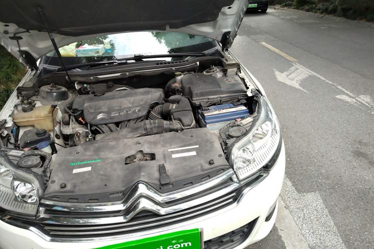 Used Citroen C5 2013 2.0L Automatic Luxury Model Engine Bay Left