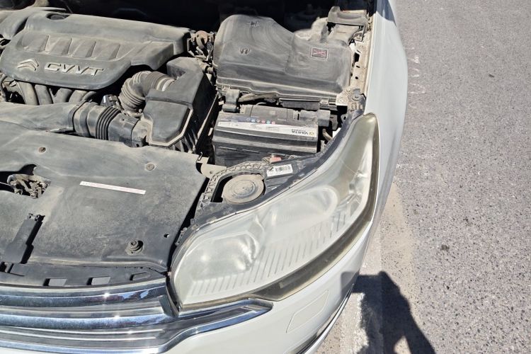 Used Citroen C5 2013 2.0L Automatic Luxury Model Engine Bay Left