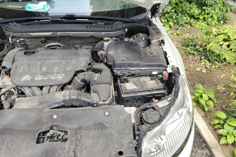 Used Citroen C5 2013 2.0L Automatic Luxury Model Engine Bay Left