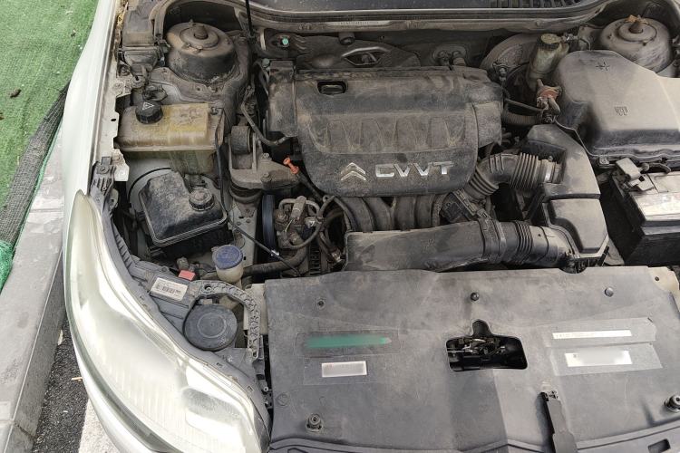 Used Citroen C5 2013 2.0L Automatic Luxury Model Engine Bay Right