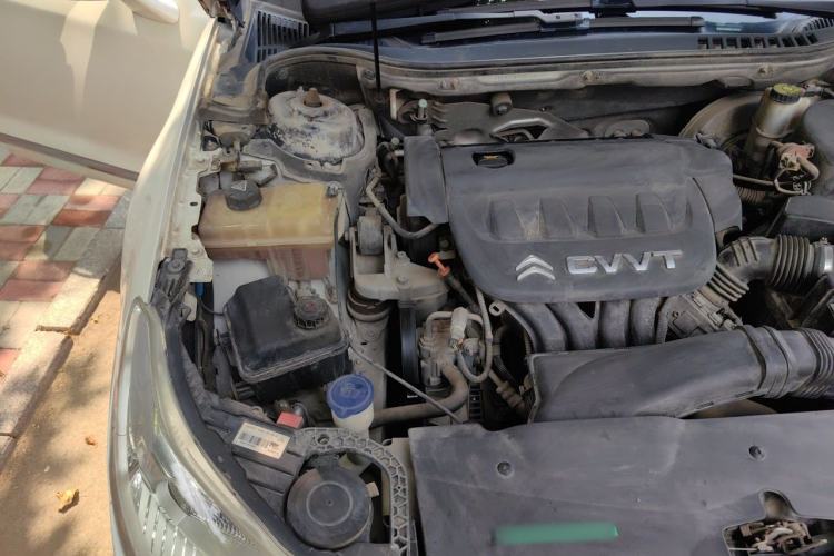 Used Citroen C5 2013 2.0L Automatic Luxury Model Engine Bay Right