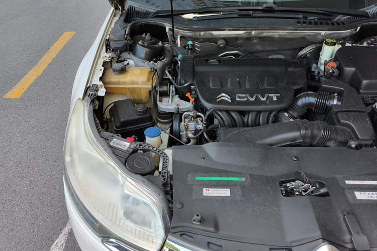 Used Citroen C5 2013 2.0L Automatic Luxury Model Engine Bay Right