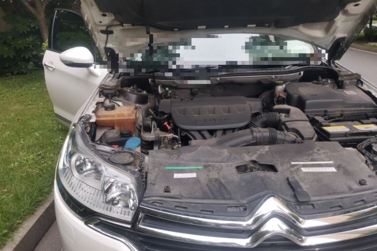 Used Citroen C5 2013 2.0L Automatic Luxury Model Engine Bay Right