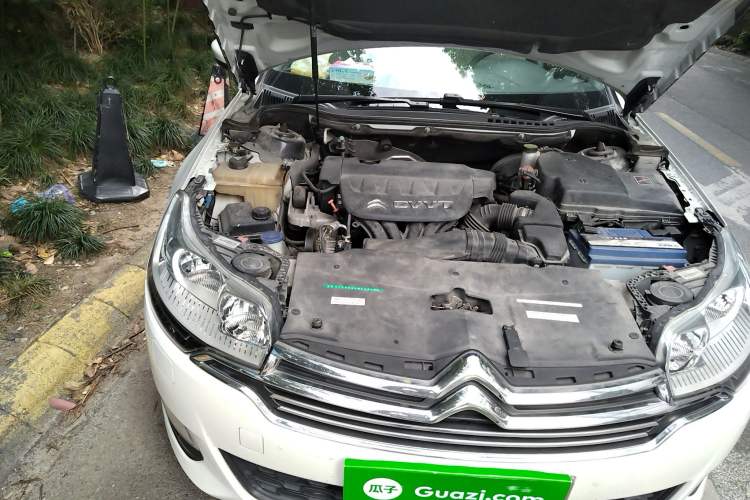 Used Citroen C5 2013 2.0L Automatic Luxury Model Engine Bay Right