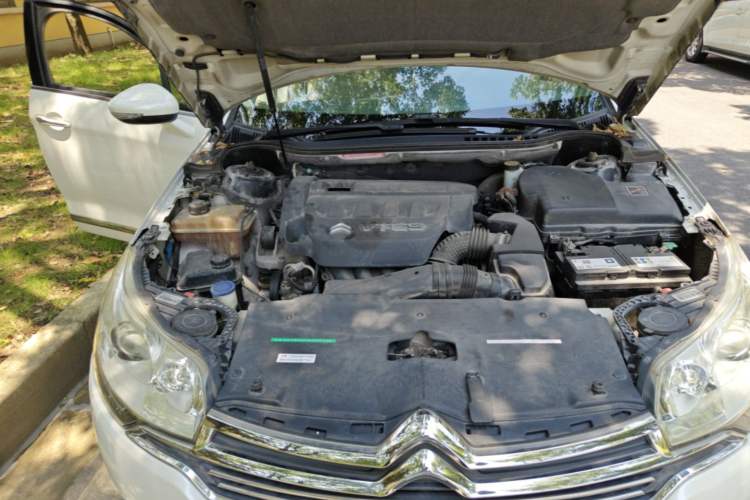 Used Citroen C5 2013 2.3L Automatic Prestige Edition Engine Bay Right