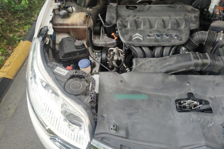 Used Citroen C5 2013 2.0L Automatic Luxury Model Engine Bay Right