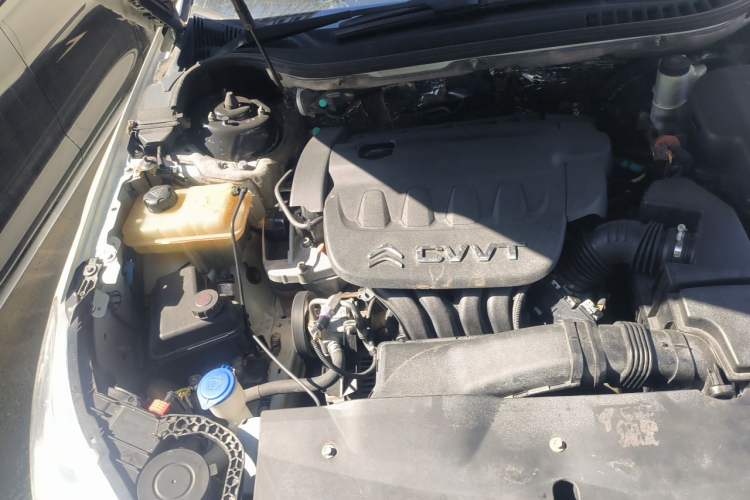 Used Citroen C5 2013 2.0L Automatic Luxury Model Engine Bay Right