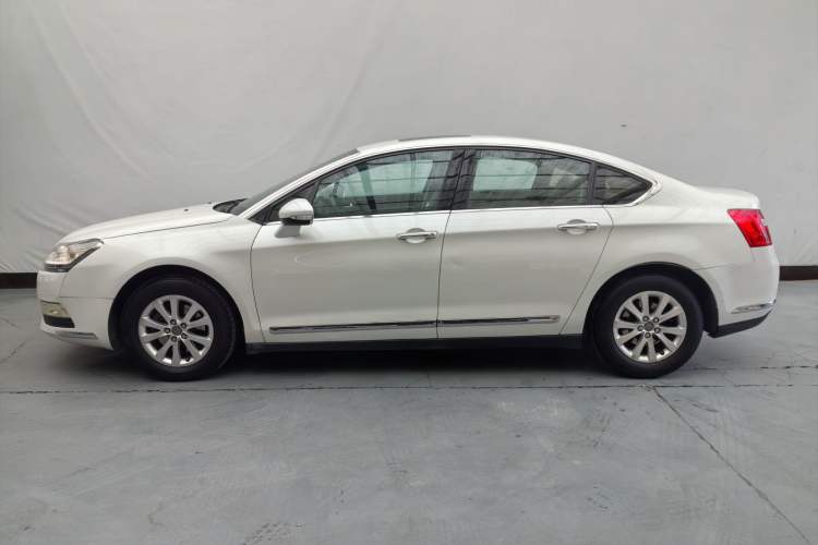 Used Citroen C5 2013 2.0L Automatic Luxury Model Exterior 12