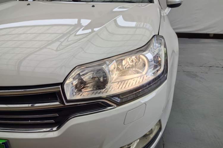 Used Citroen C5 2013 2.0L Automatic Luxury Model Exterior 2