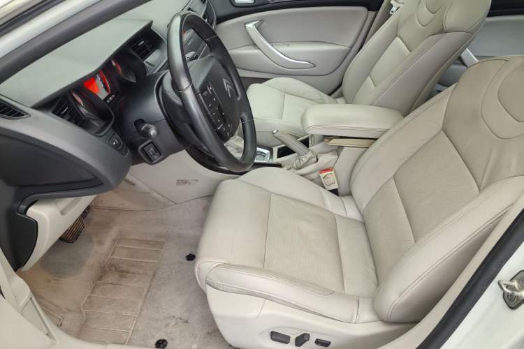 Used Citroen C5 2013 2.0L Automatic Luxury Model Exterior 6