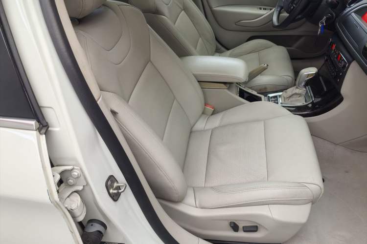 Used Citroen C5 2013 2.0L Automatic Luxury Model Exterior 8