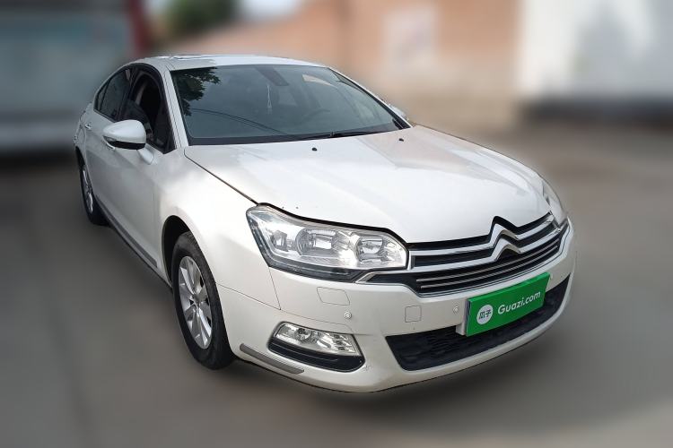 Used Citroen C5 2013 2.0L Automatic Luxury Model Front Right 45 Deg