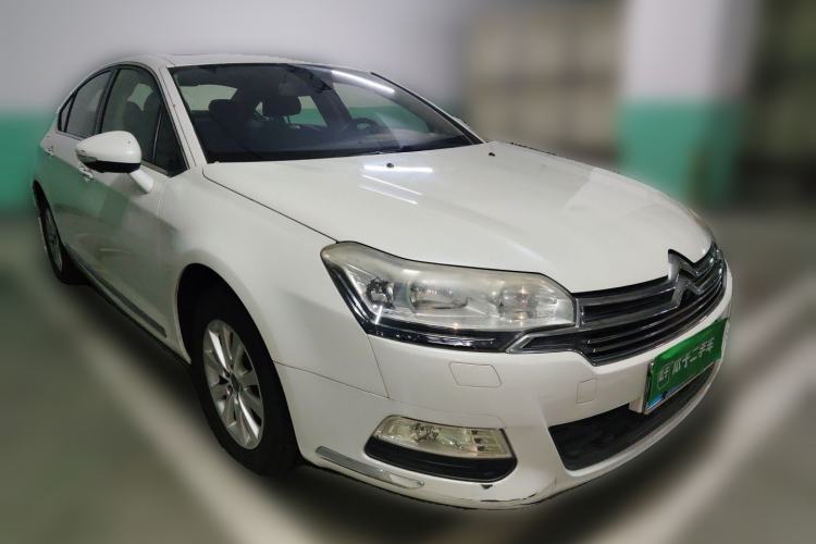 Used Citroen C5 2013 2.0L Automatic Luxury Model Front Right 45 Deg