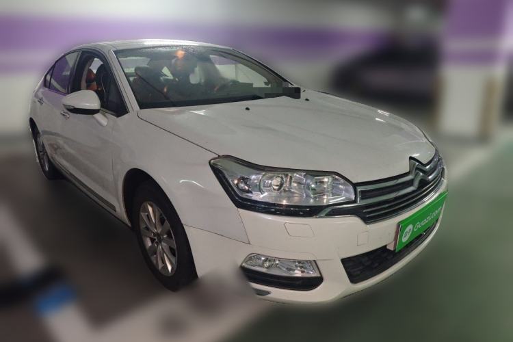 Used Citroen C5 2013 2.0L Automatic Luxury Model Front Right 45 Deg