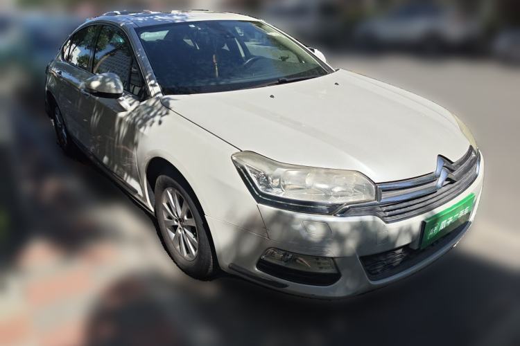 Used Citroen C5 2013 2.0L Automatic Luxury Model Front Right 45 Deg