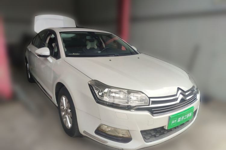 Used Citroen C5 2013 2.0L Automatic Luxury Model Front Right 45 Deg