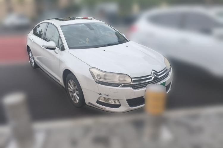 Used Citroen C5 2013 2.0L Automatic Luxury Model Front Right 45 Deg