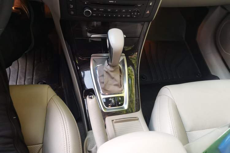 Used Citroen C5 2013 2.3L Automatic Zunyu Model Gear Lever