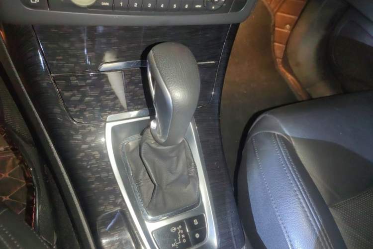 Used Citroen C5 2013 2.0L Automatic Enjoyment Model Gear Lever