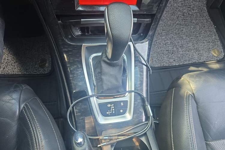 Used Citroen C5 2013 2.0L Automatic Luxury Model Gear Lever