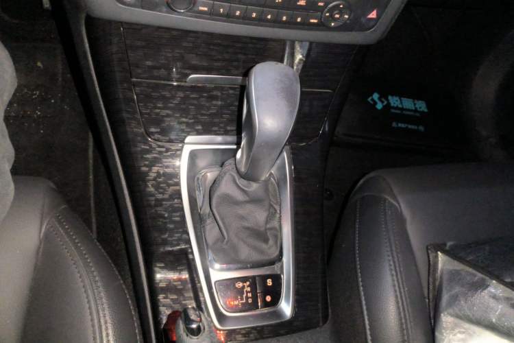 Used Citroen C5 2013 2.3L Automatic Enjoyment Model Gear Lever