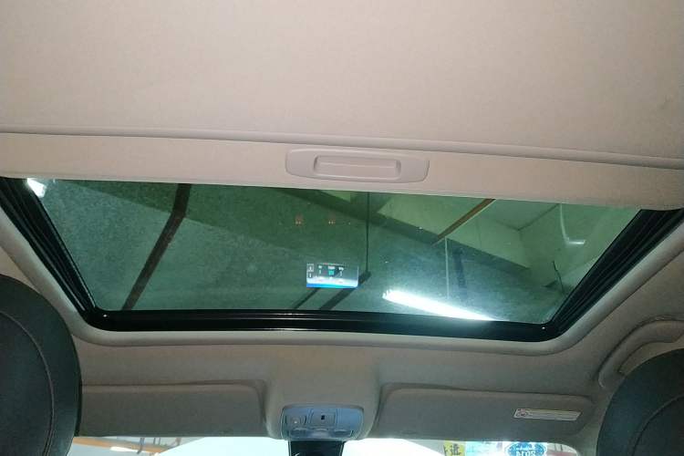 Used Citroen C5 2013 2.0L Automatic Luxury Model Headliner