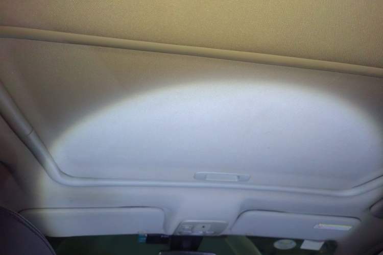 Used Citroen C5 2013 2.0L Automatic Enjoyment Model Headliner