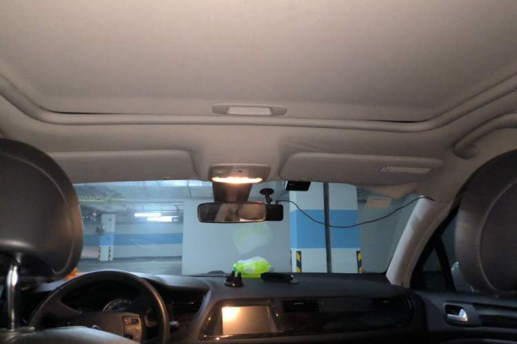 Used Citroen C5 2013 2.3L Automatic Enjoyment Model Headliner