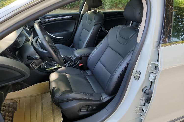 Used Citroen C5 2013 2.0L Automatic Luxury Model Interior 1