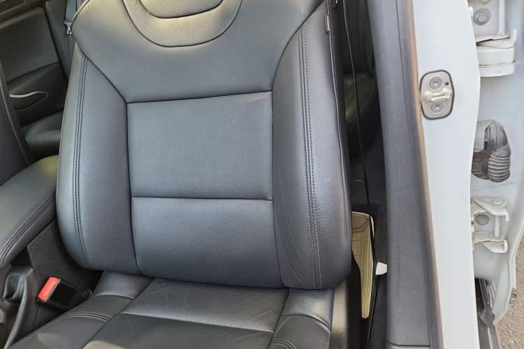 Used Citroen C5 2013 2.0L Automatic Luxury Model Interior 5