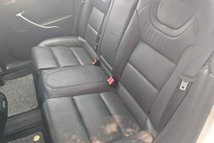 Used Citroen C5 2013 2.0L Automatic Luxury Model Left Rear Seat
