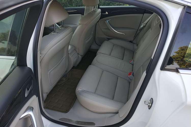 Used Citroen C5 2013 2.0L Automatic Luxury Model Left Rear Seat