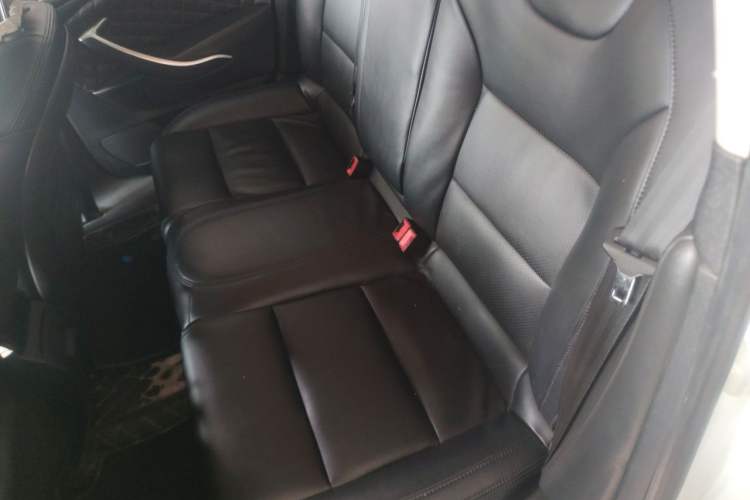 Used Citroen C5 2013 2.0L Automatic Luxury Model Left Rear Seat