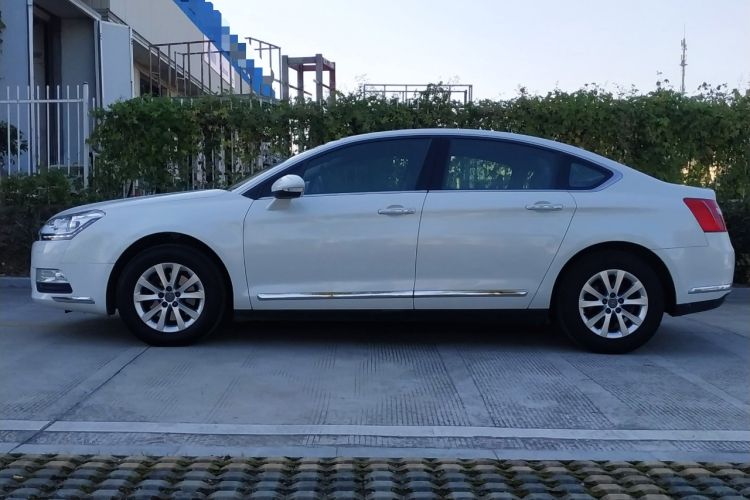Used Citroen C5 2013 2.0L Automatic Luxury Model Left Side