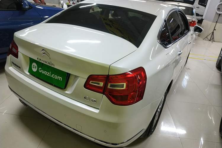 Used Citroen C5 2013 2.0L Automatic Luxury Model Rear Right 45 Deg