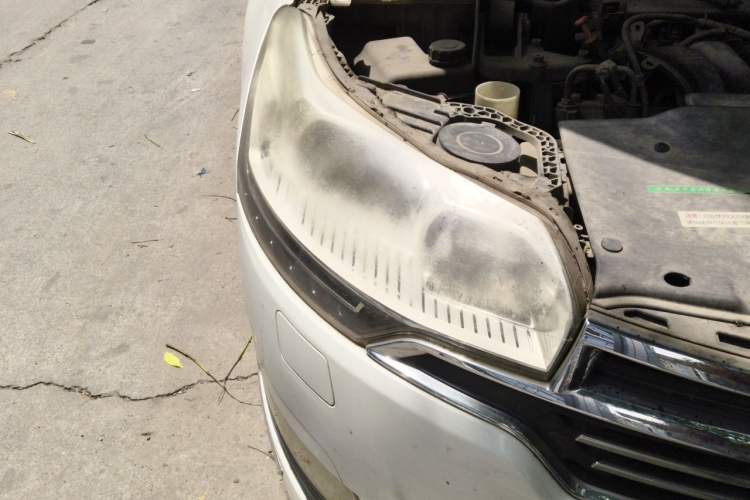 Used Citroen C5 2013 2.0L Automatic Luxury Model Right Front Headlight