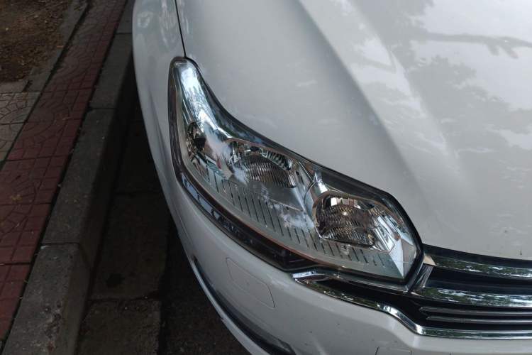 Used Citroen C5 2013 2.0L Automatic Luxury Model Right Front Headlight