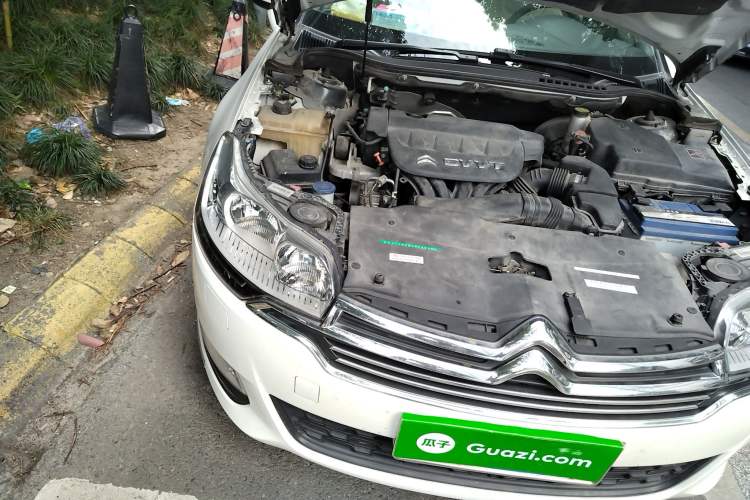 Used Citroen C5 2013 2.0L Automatic Luxury Model Right Front Headlight