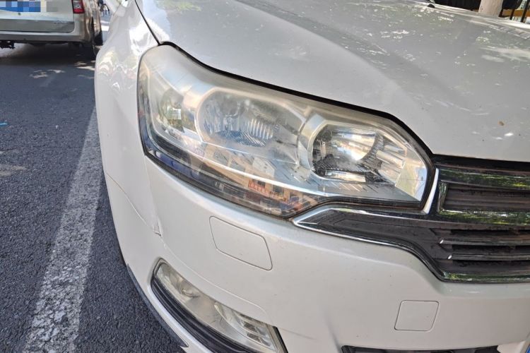 Used Citroen C5 2013 2.0L Automatic Luxury Model Right Front Headlight