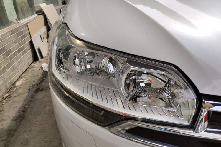 Used Citroen C5 2013 2.0L Automatic Enjoyment Model Right Front Headlight