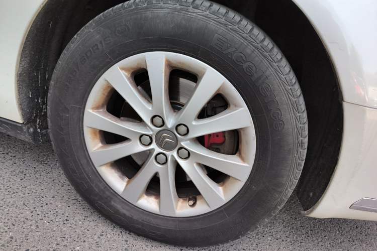 Used Citroen C5 2013 2.0L Automatic Luxury Model Right Front Wheel Hub